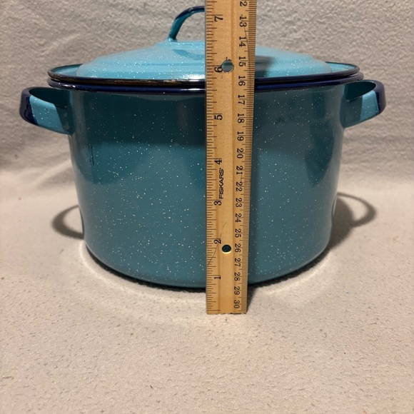 Unbranded Light Blue Speckled Enamel Stockpot With Lid and Handles - Picture 2 of 8
